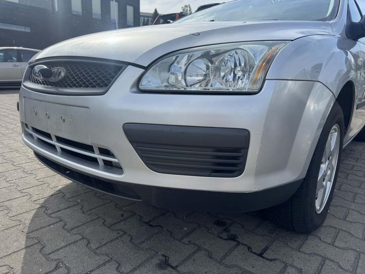 Ford Focus 2 original Sto&szlig;stange Stossf&auml;nger vorn Polar Silber Bj.2005